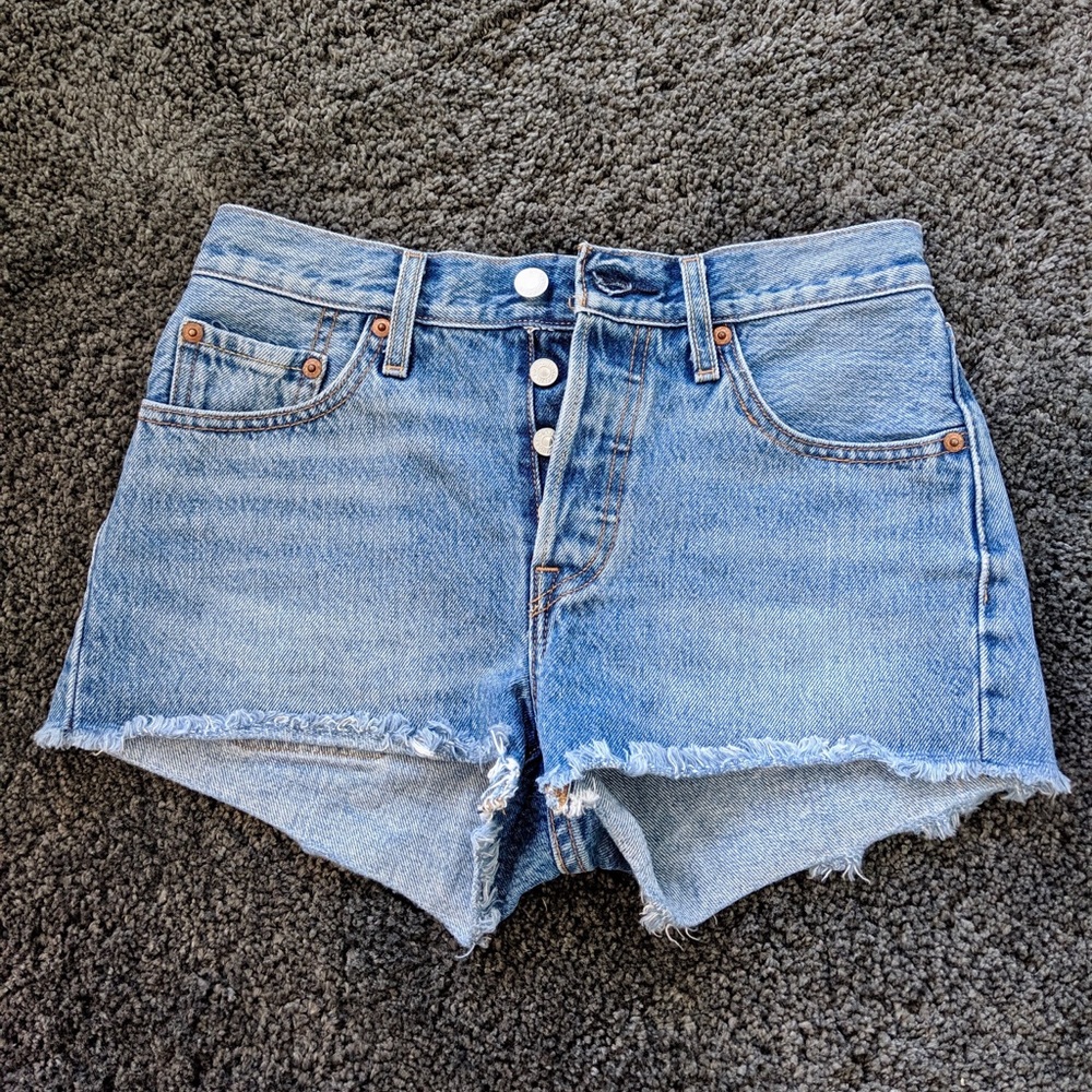 Levi’s shorts